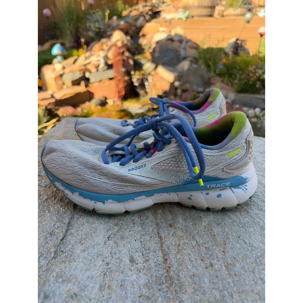 Brooks Trace 2 Womens Running Shoes White Blue Tie Dye 1203751B130 Size 8
